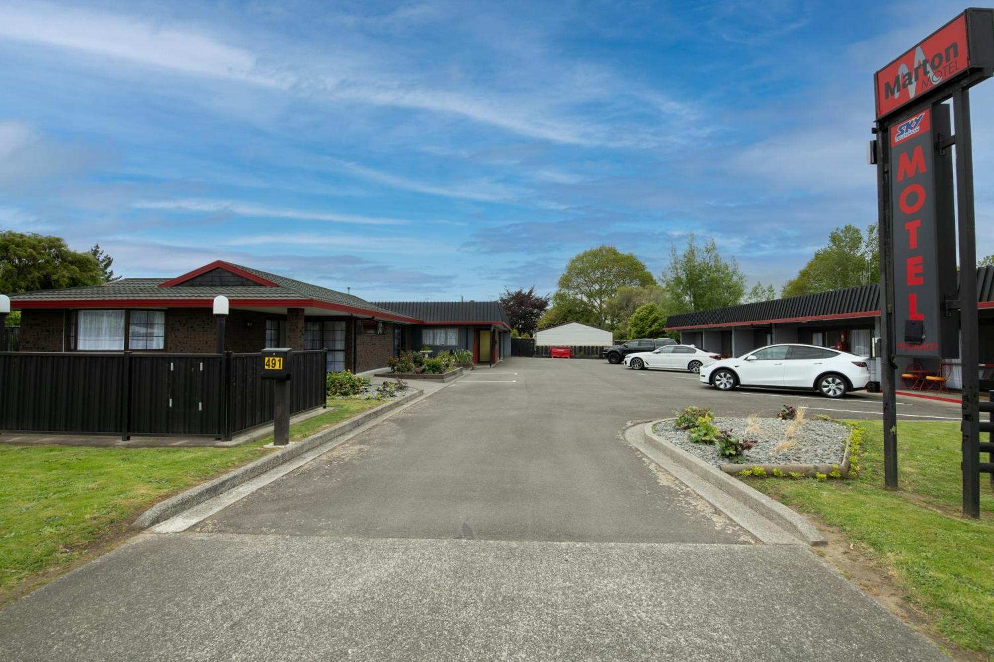 Marton Motel Nz พาล์เมอร์สตันนอร์ท ภายนอก รูปภาพ